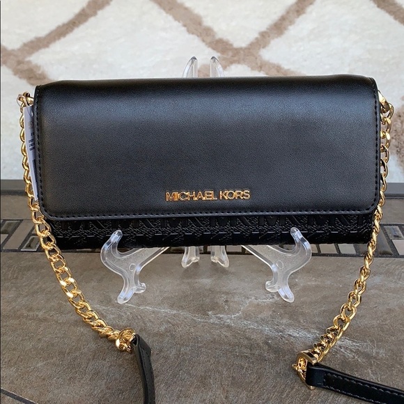 Michael Kors Handbags - MICHAEL KORS JET SET ITEM LG WALLET ON A CHAIN